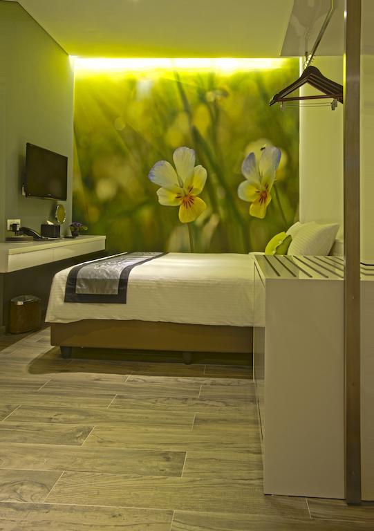 J8 Hotel Singapore Room photo
